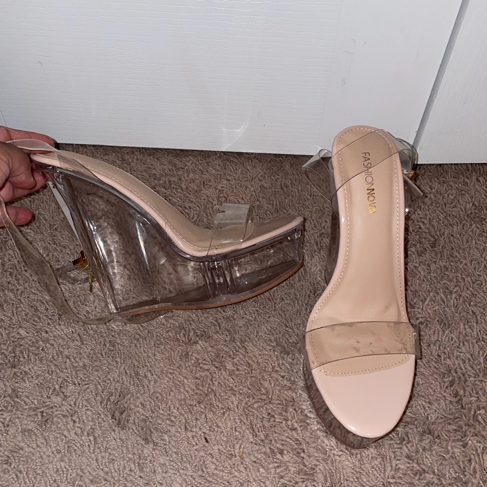 Clear wedges